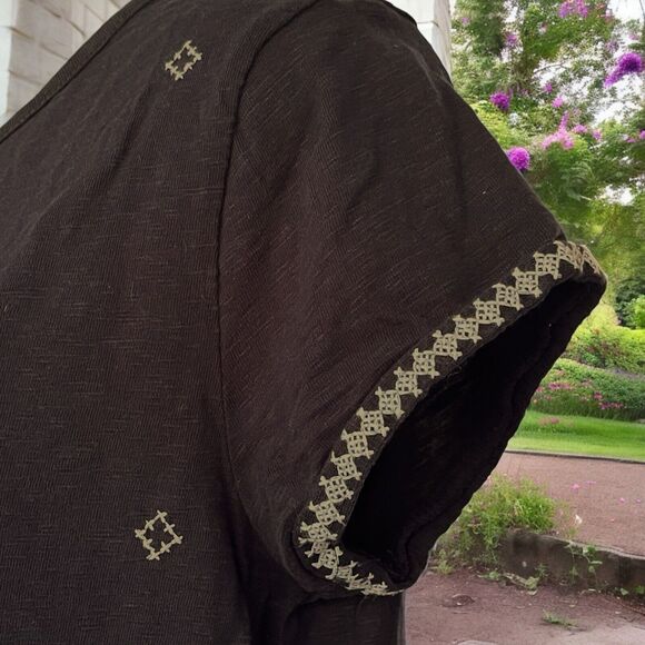 TALBOTS TOP Womens Size S Petite Short Sleeve Navy Cross stitch Cotton Tee - Picture 4 of 8